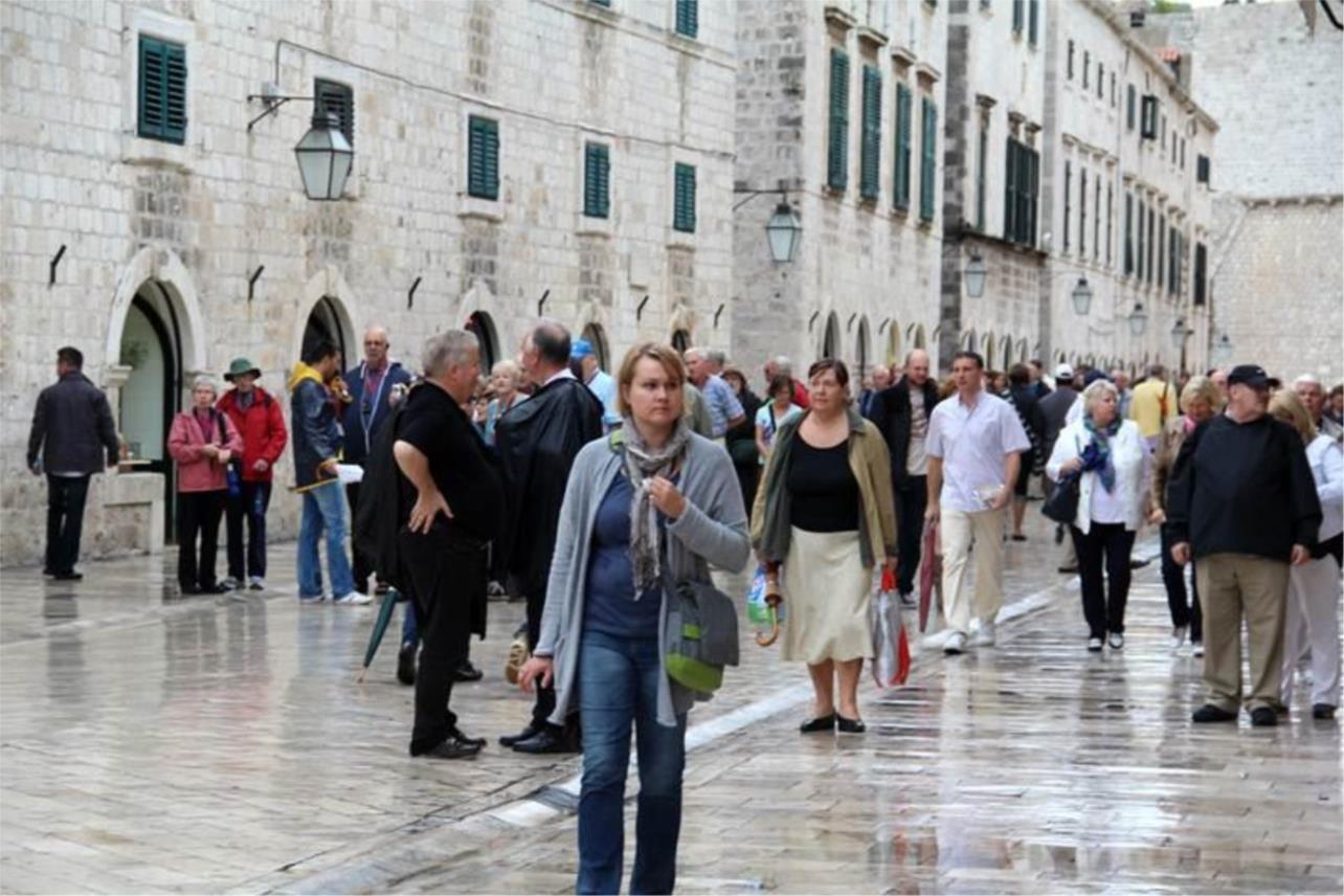 Gužva na Stradunu 0