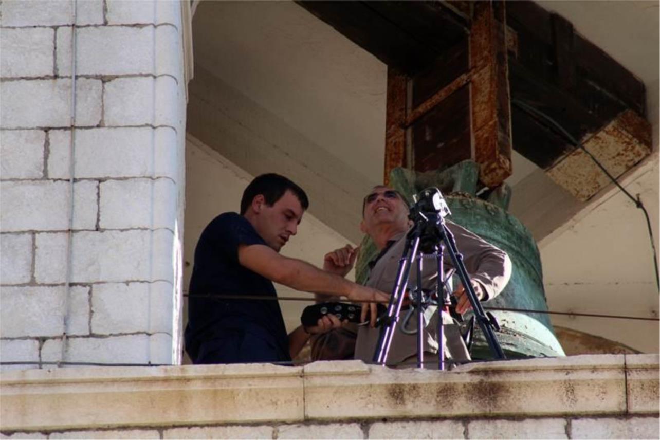 Milenijska fotografija 'Čitaj mi' 0
