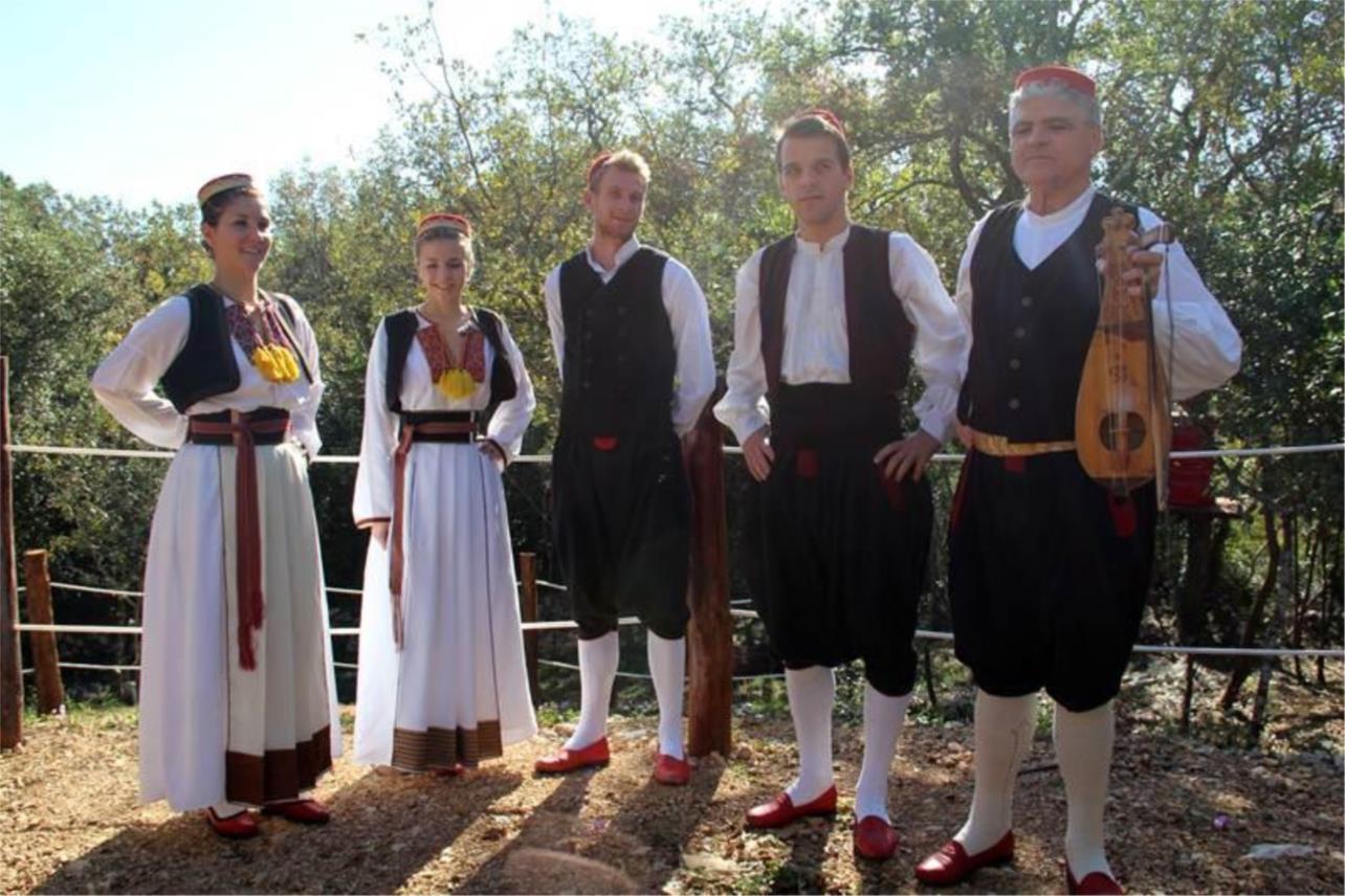 Cadmos Village 0