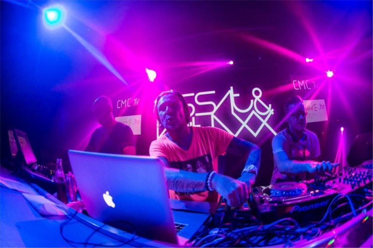 Lissat & Voltaxx 0