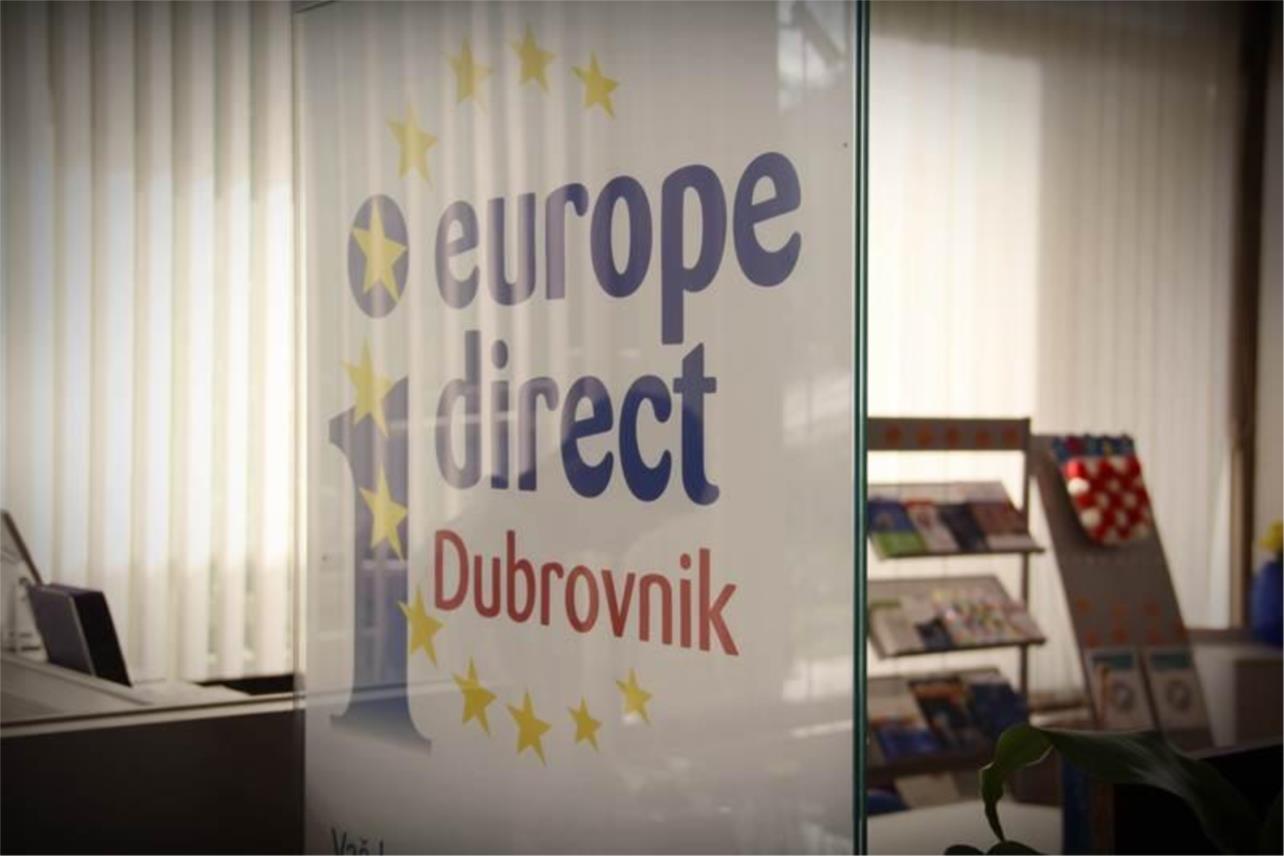 Otvoren informacijski centar o Europskoj uniji 0