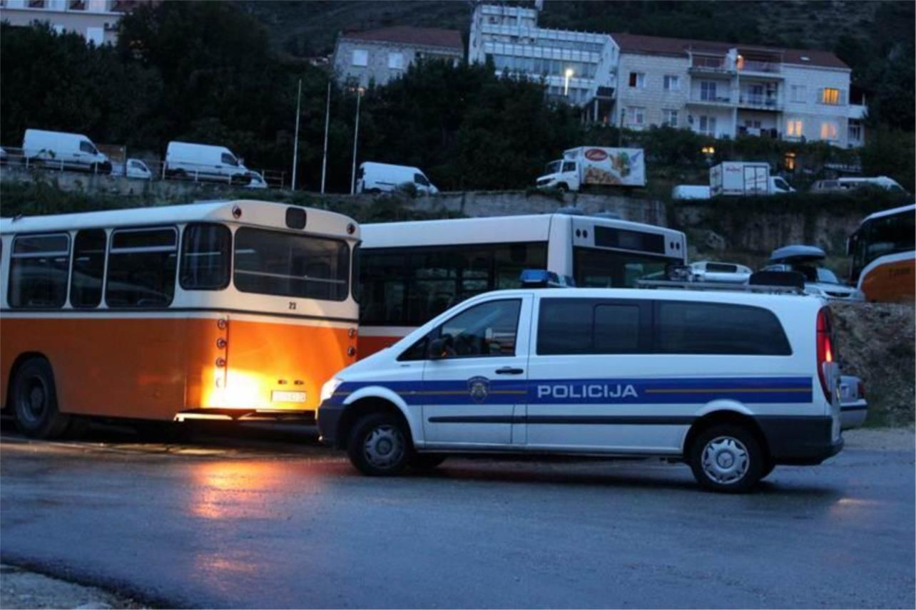 Libertasov autobus zabio se u zid 0
