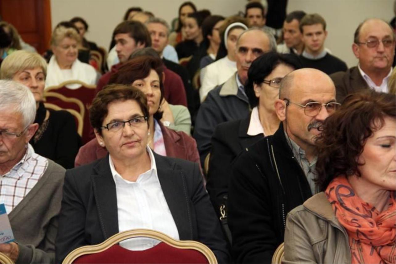 U ime obitelji-tribina Dubrovnik 0