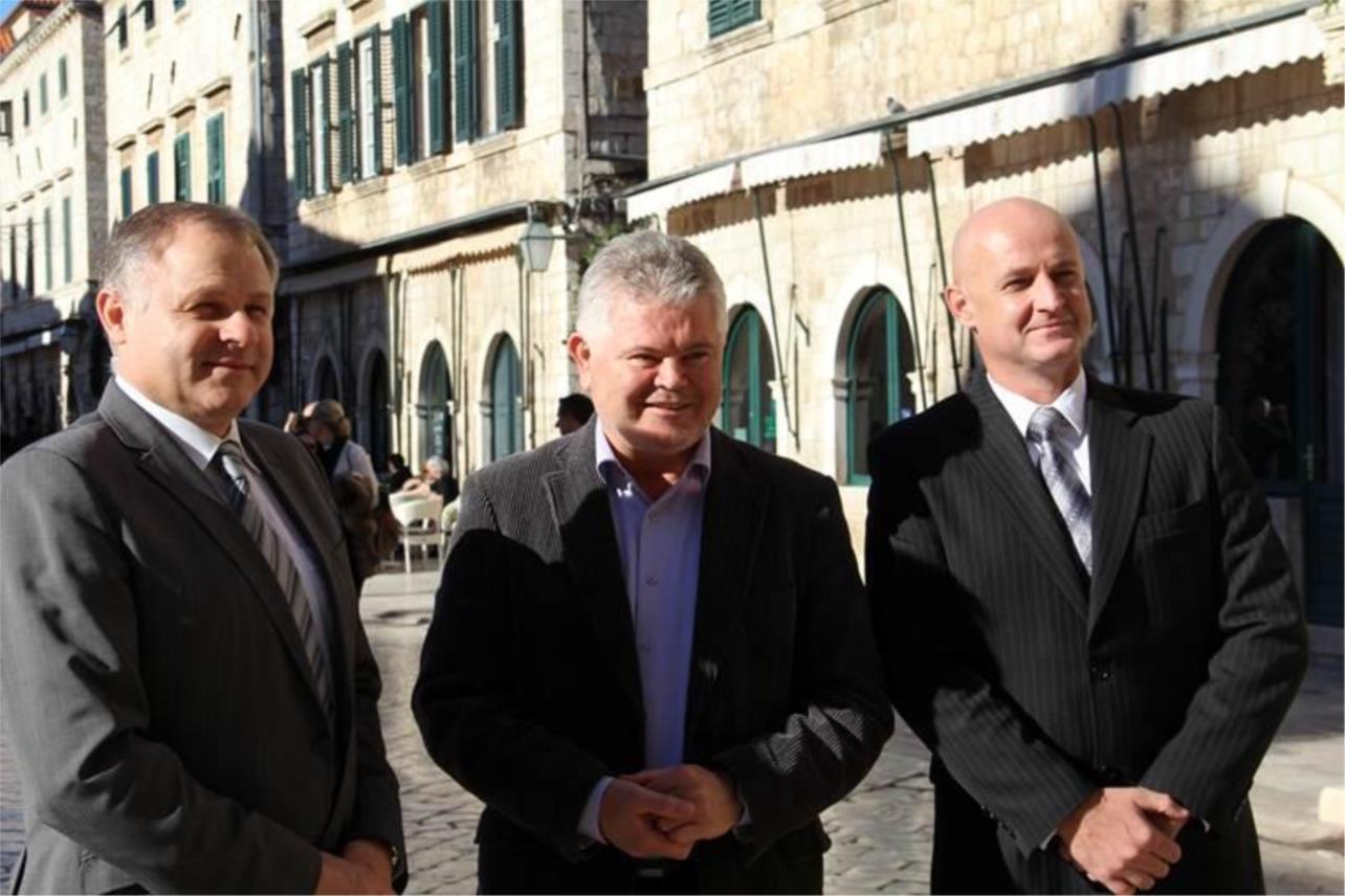 Stradun prosinac 0