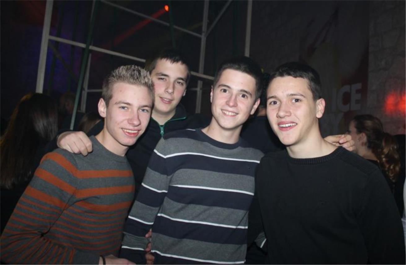 Hladno Pivo 0