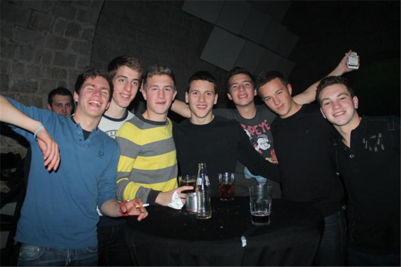 Hladno Pivo 0