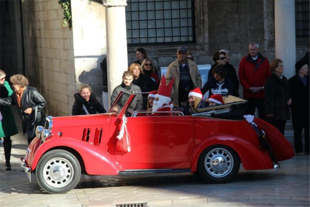 Oldtimeri Stradun 0