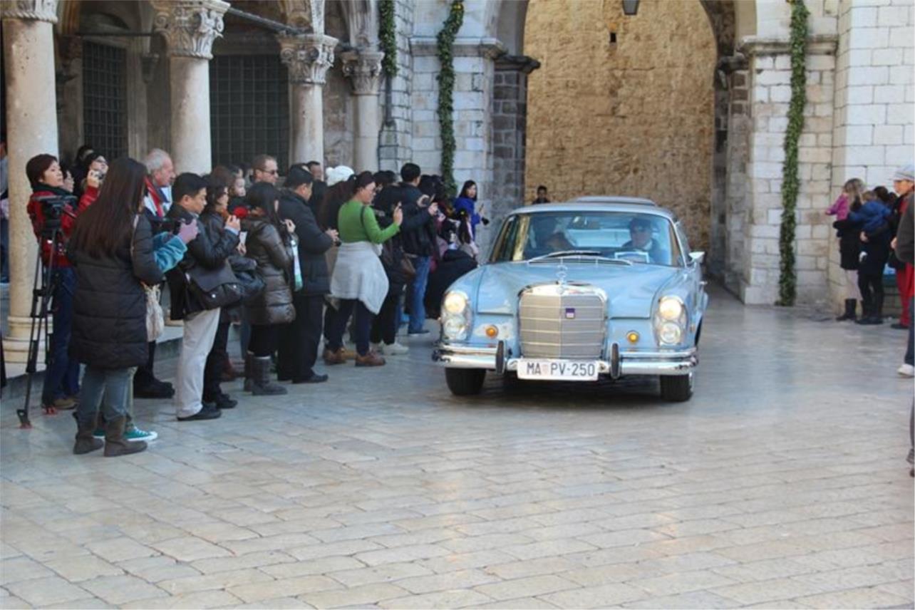 Oldtimeri Stradun 0