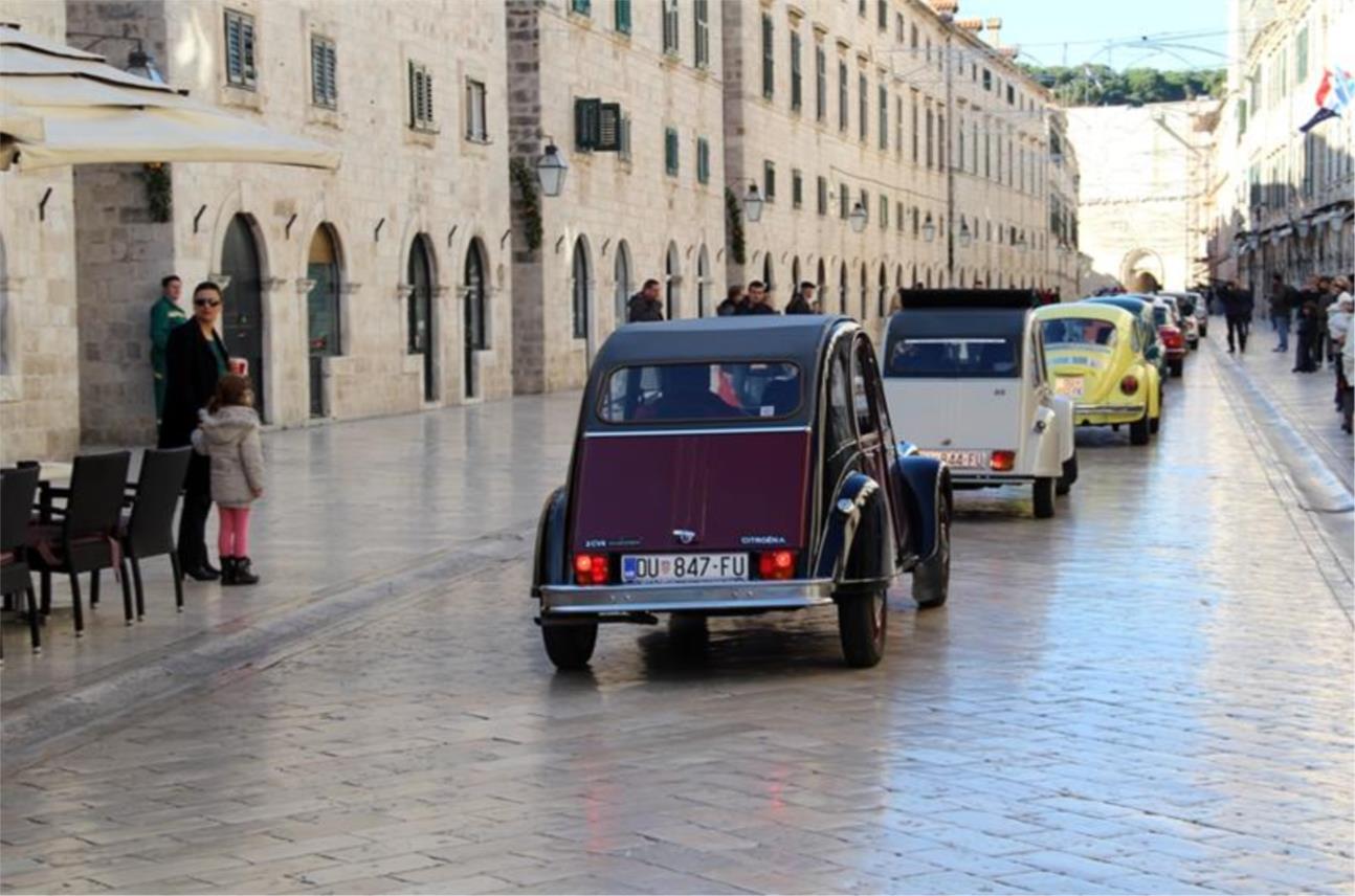 Oldtimeri Stradun 0