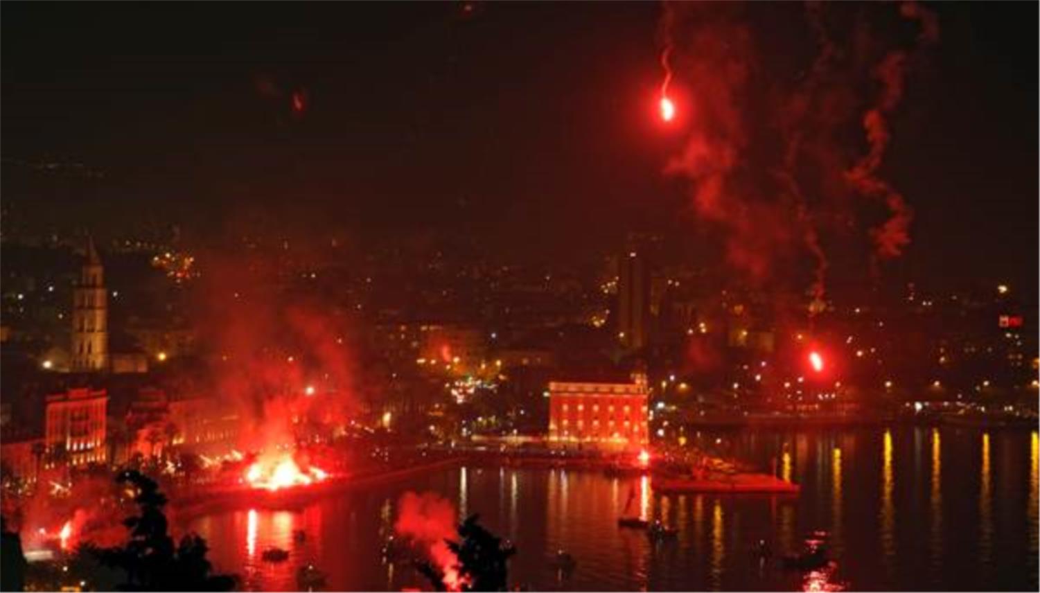 hajduk_vatromet23-130211.jpg