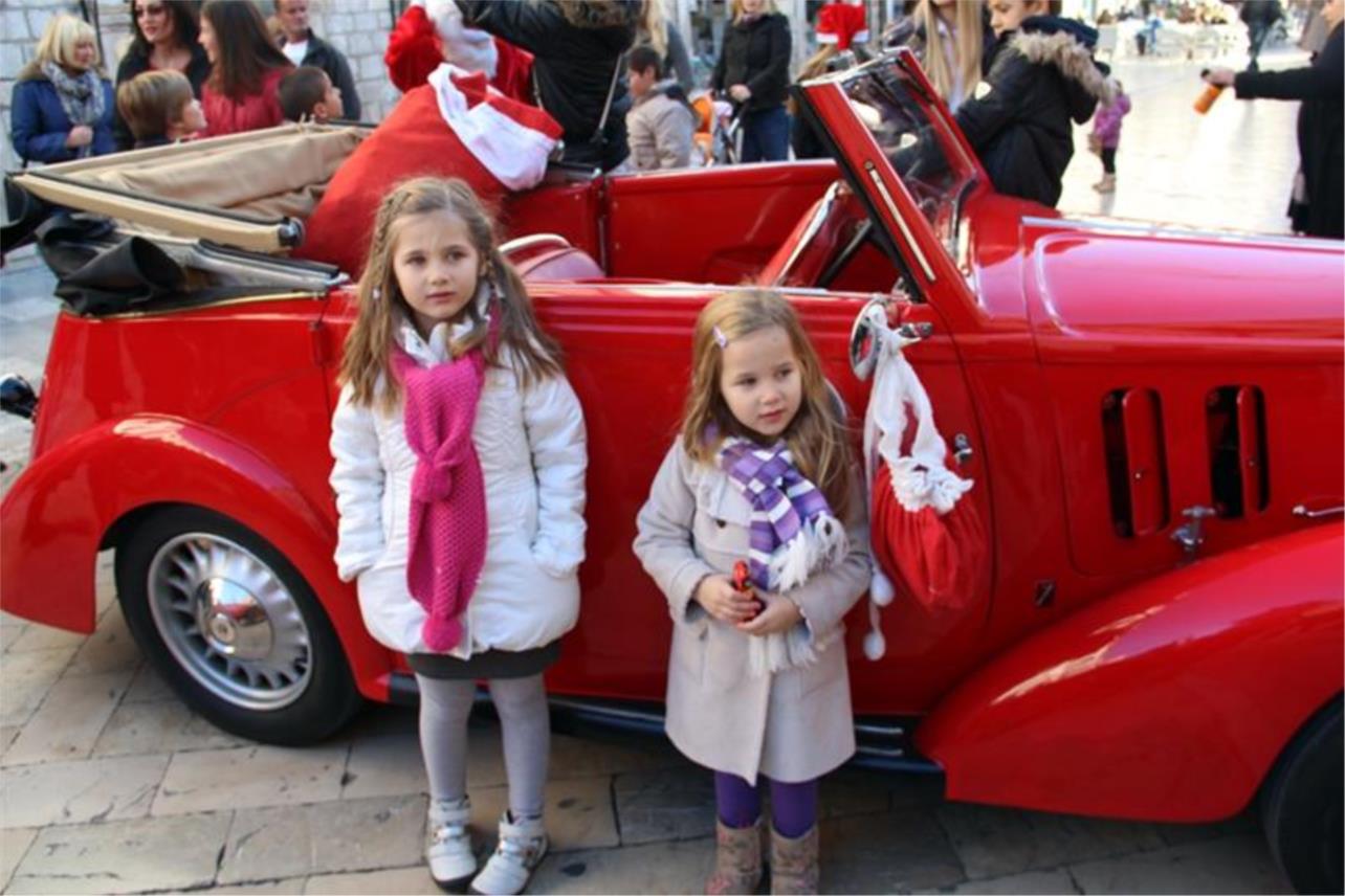 Oldtimeri Stradun 0