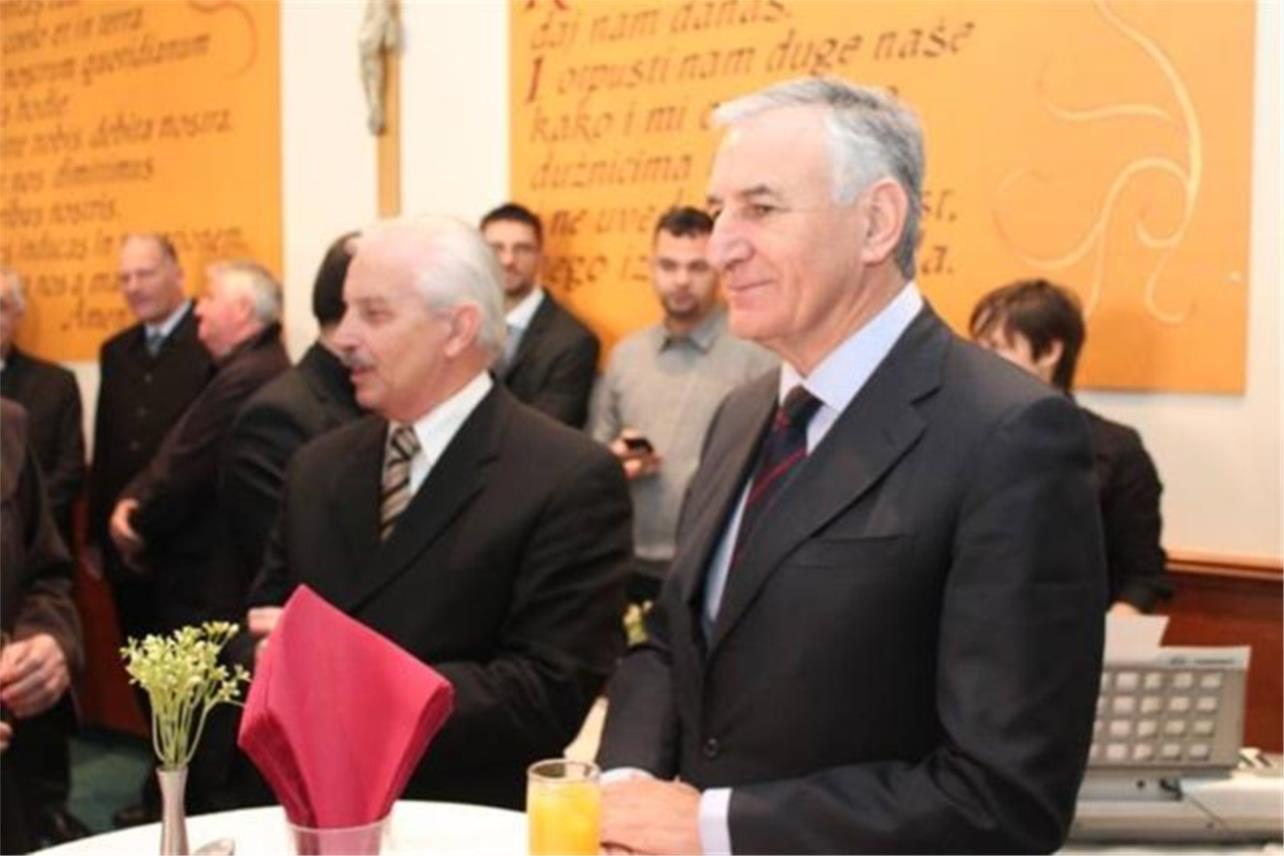 Biskupov domjenak  0