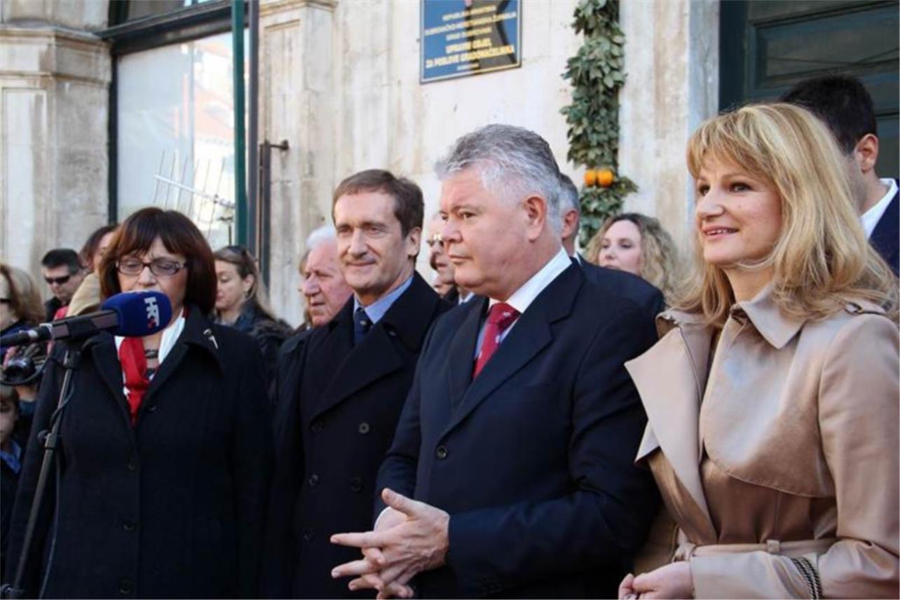 Badnjak na Stradunu 0