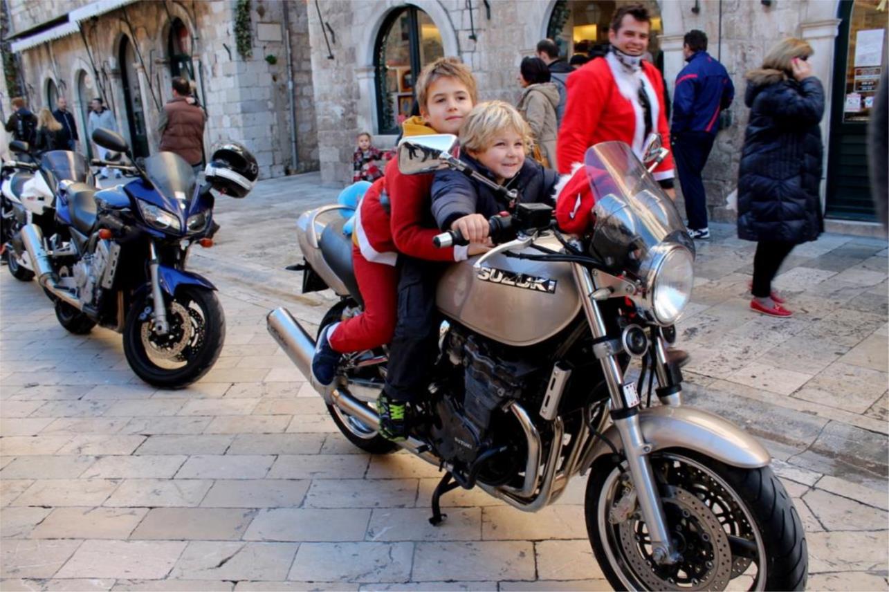 moto mraz