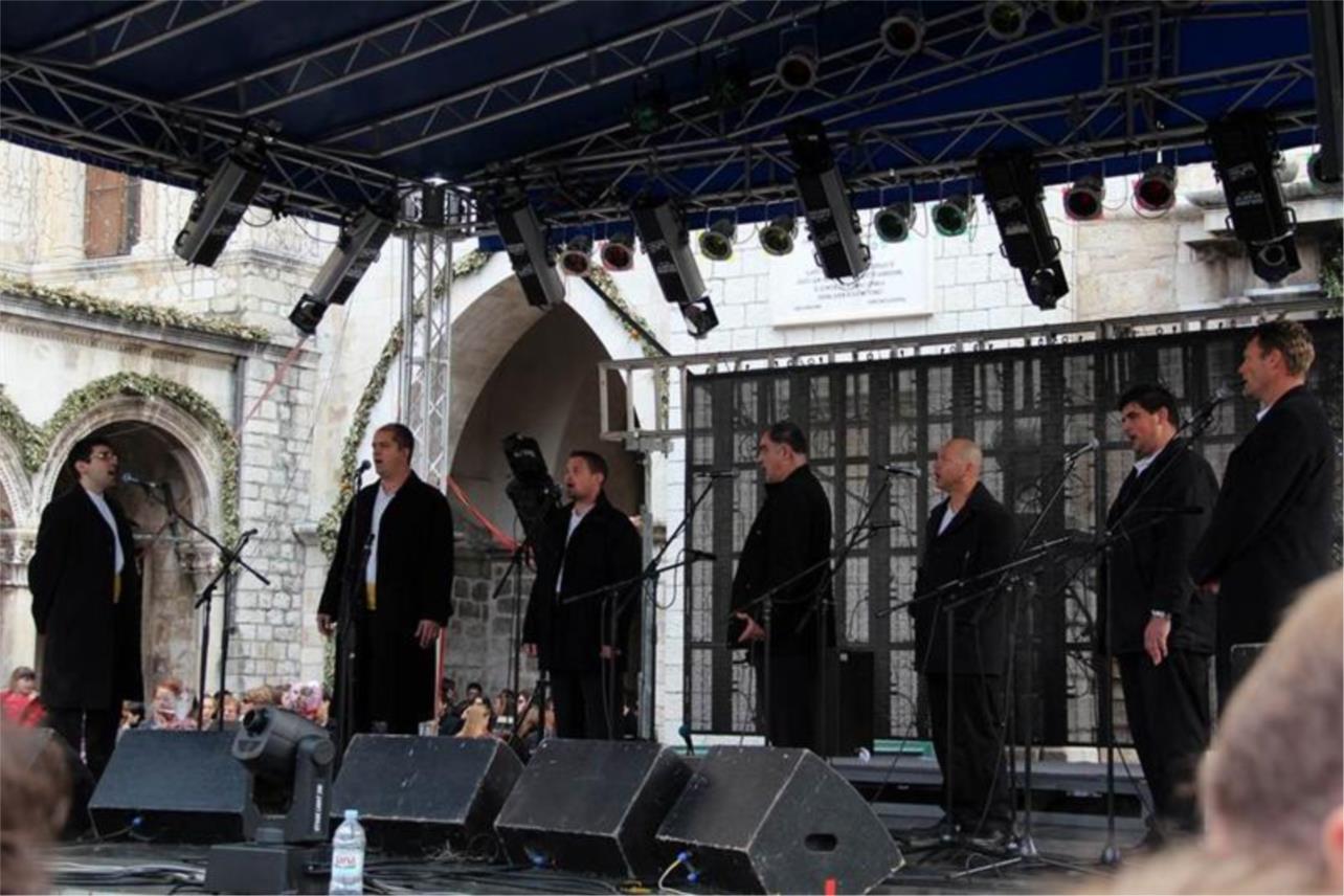 Doček za djecu na Stradunu 0