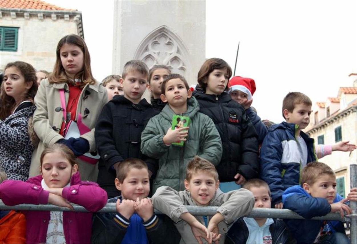 Doček za djecu na Stradunu 0