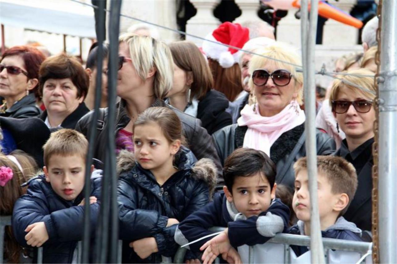 Doček za djecu na Stradunu 0
