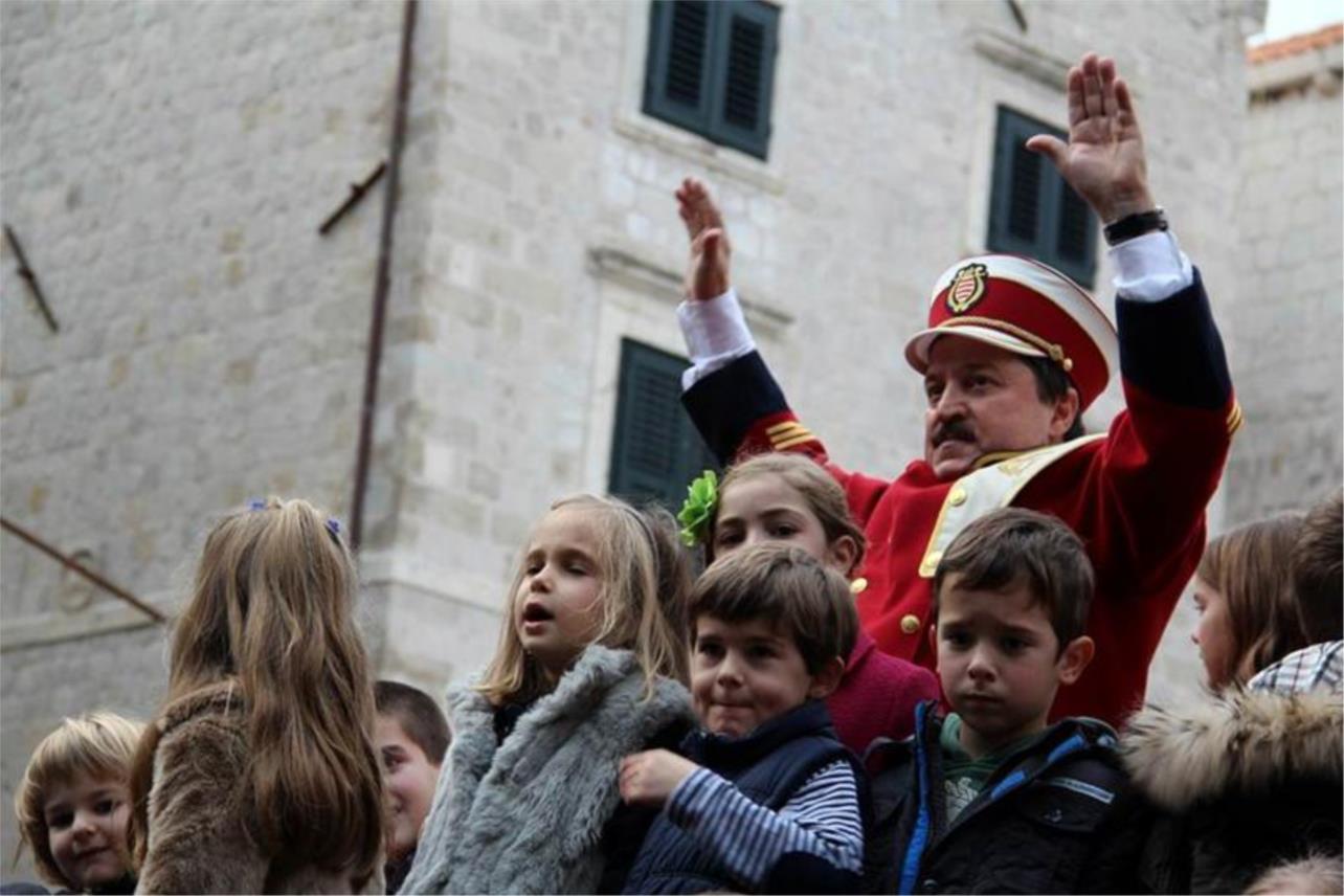 Doček za djecu na Stradunu 0