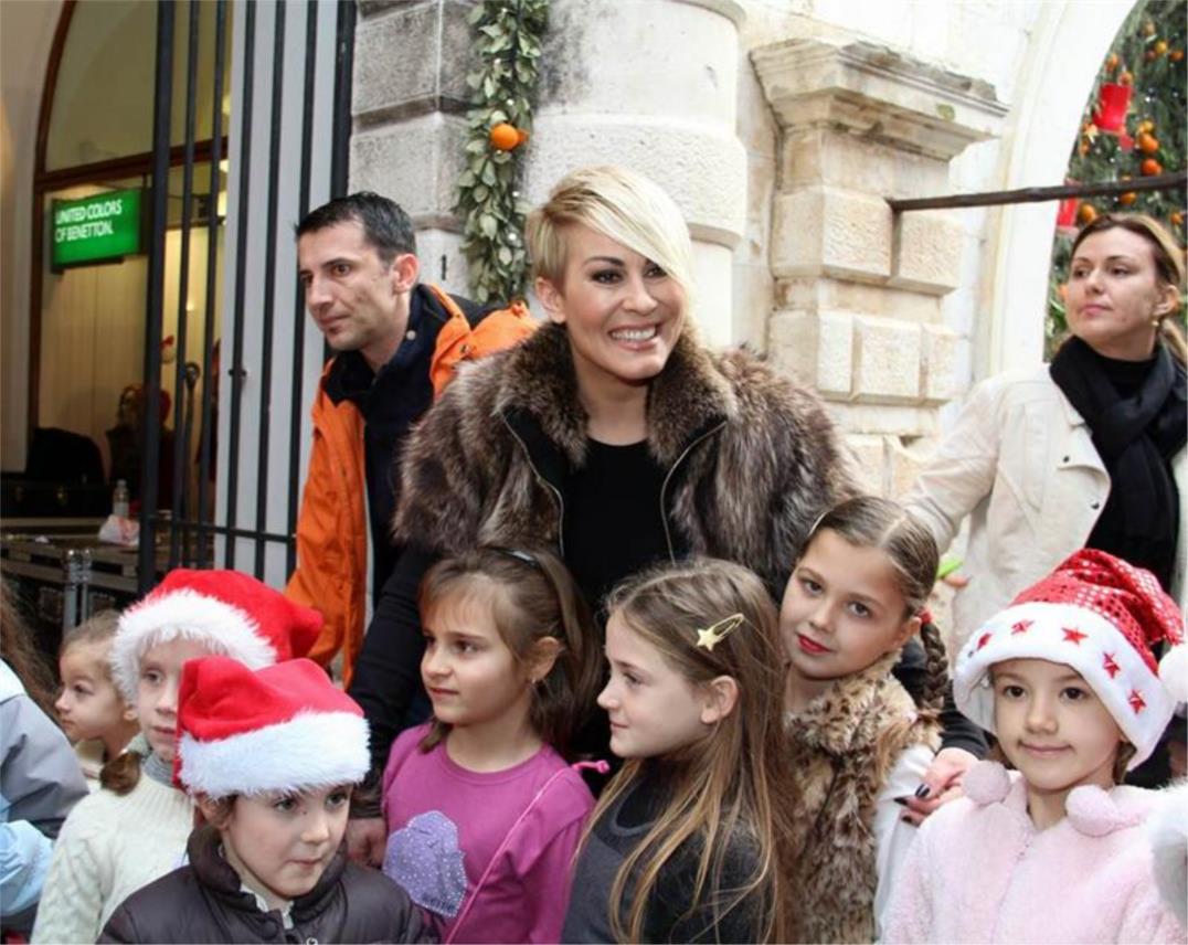 Doček za djecu na Stradunu 0