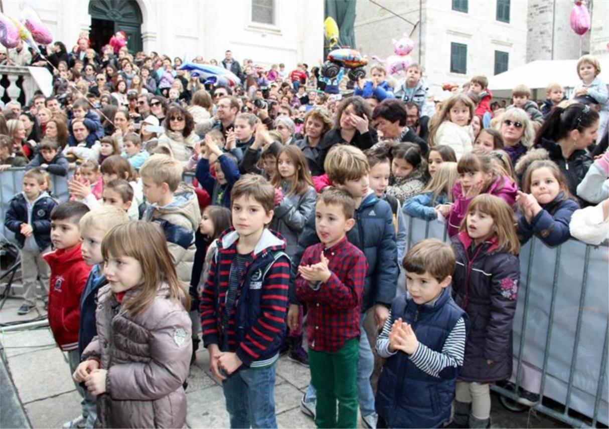 Doček za djecu na Stradunu 0