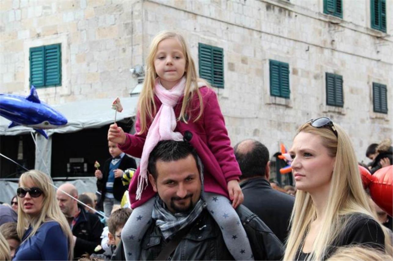 Doček za djecu na Stradunu 0