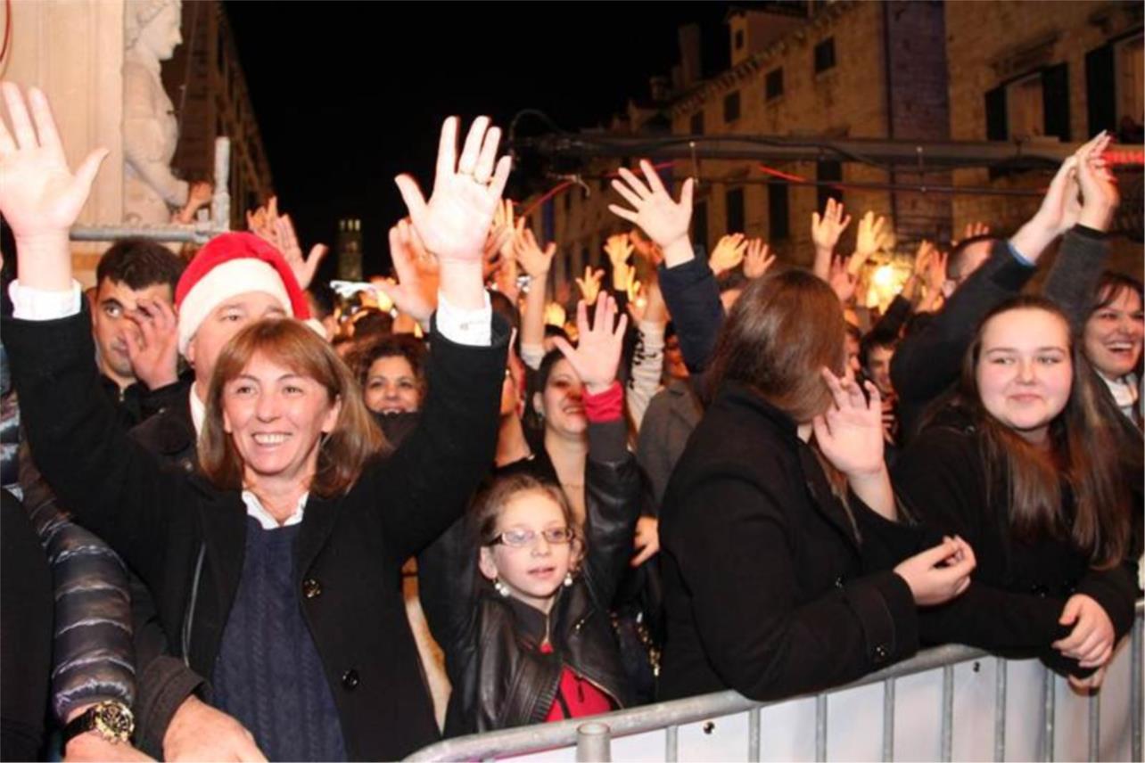 Docek Nove godine 2014_ Stradun 0