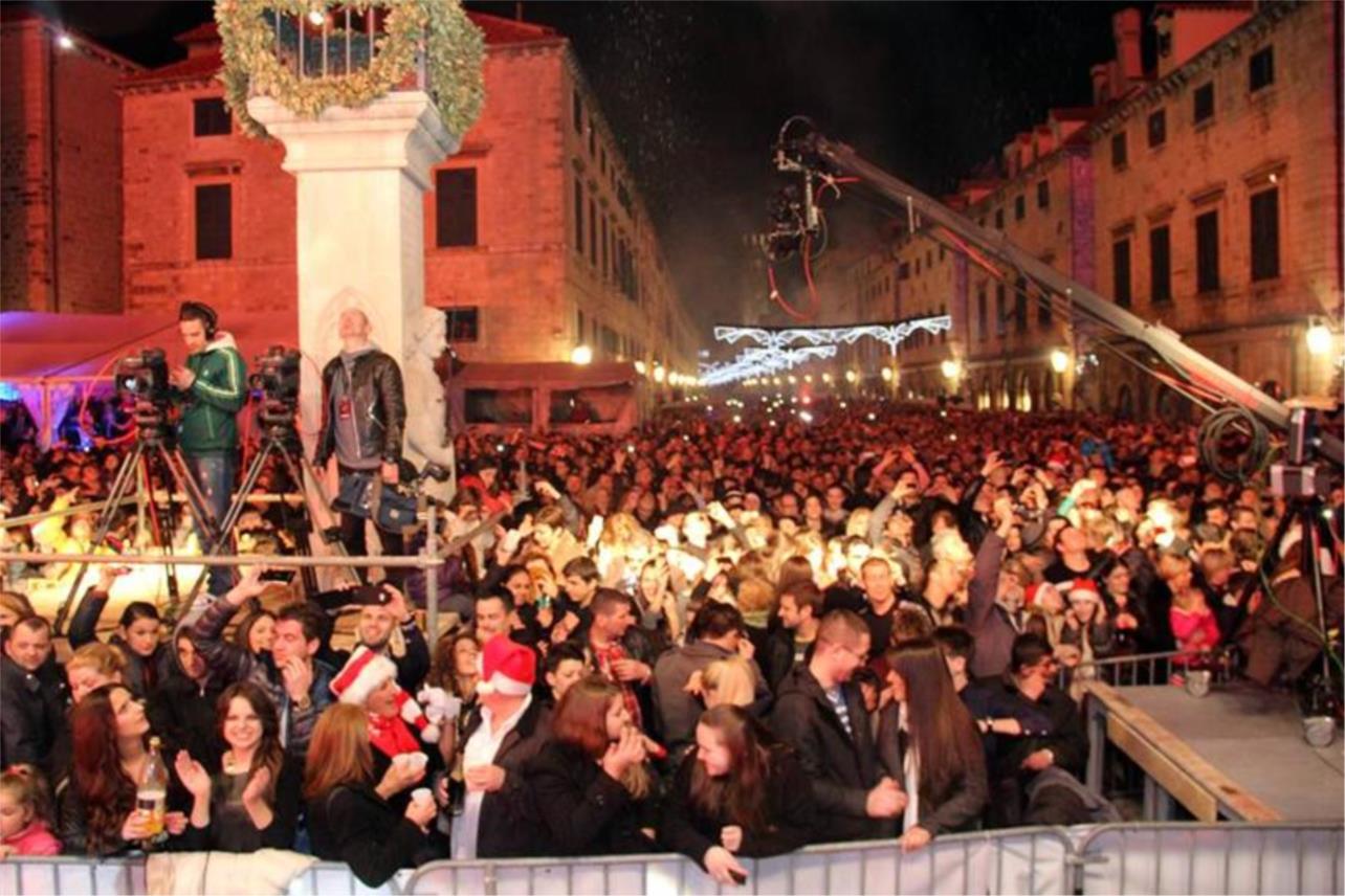 Docek Nove godine 2014_ Stradun 0