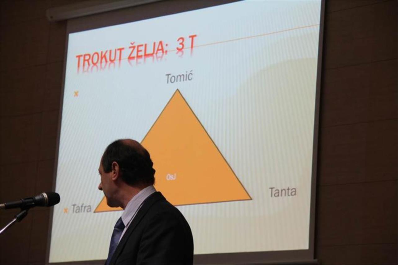 Zoran Tomic_predstavljanje knjige 0