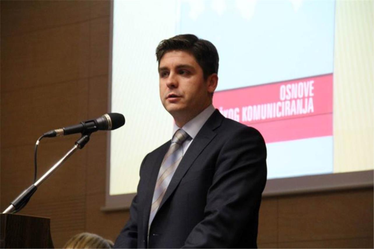 Zoran Tomic_predstavljanje knjige 0