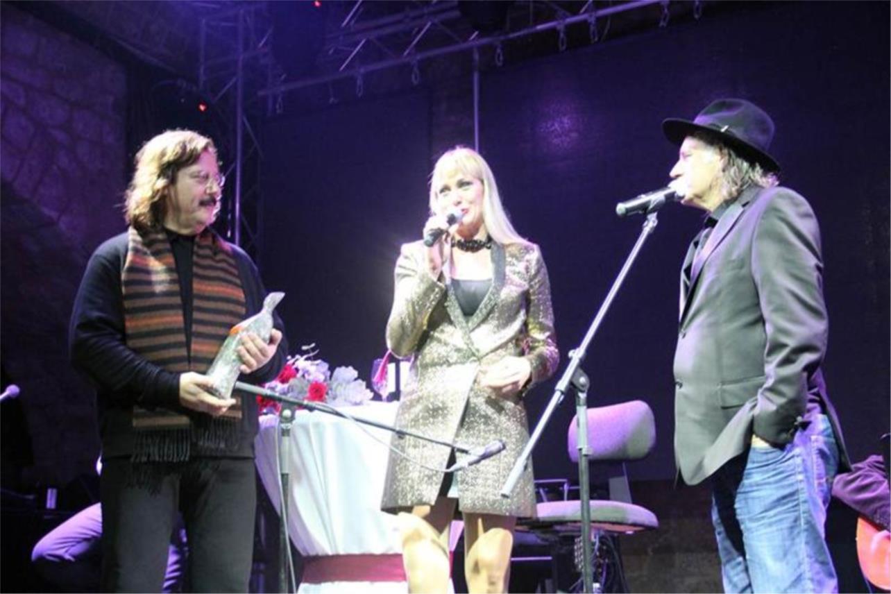 Festa- Rade Šerbedžija 0