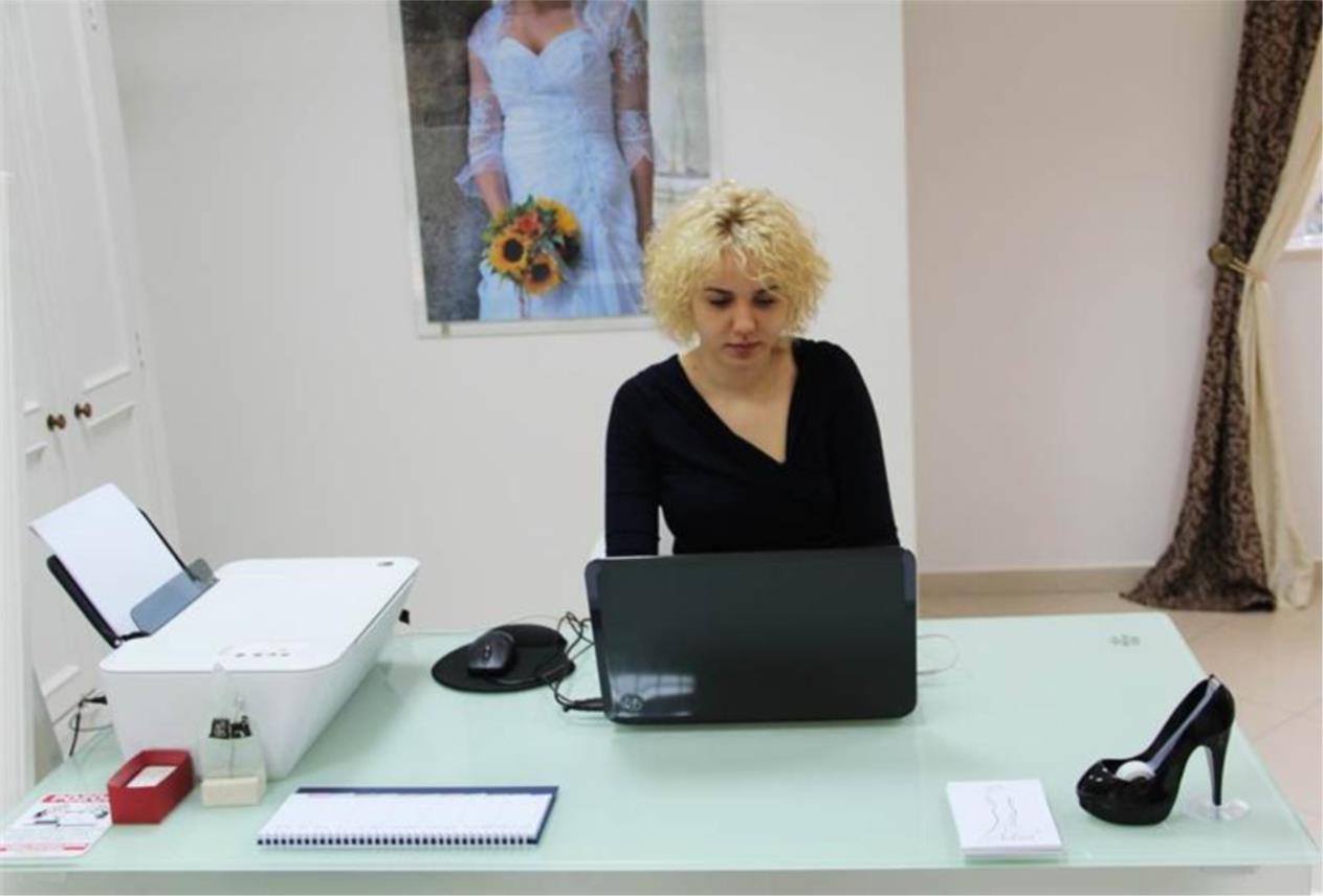 Adora vjencanice i haljine 0