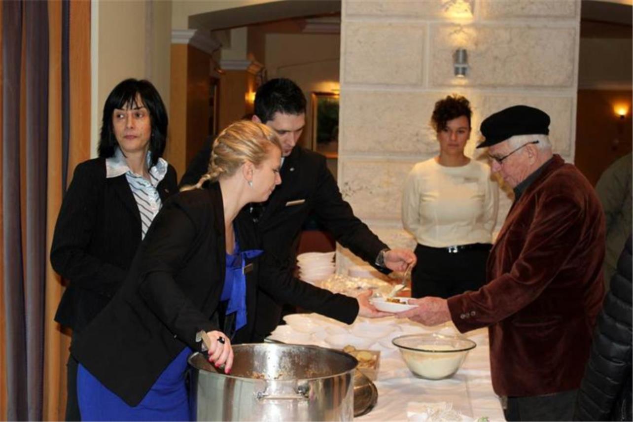 Šporki makaruli u hotelu Hilton 0