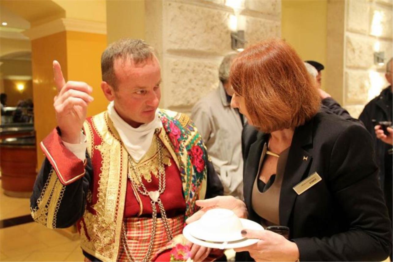 Šporki makaruli u hotelu Hilton 0