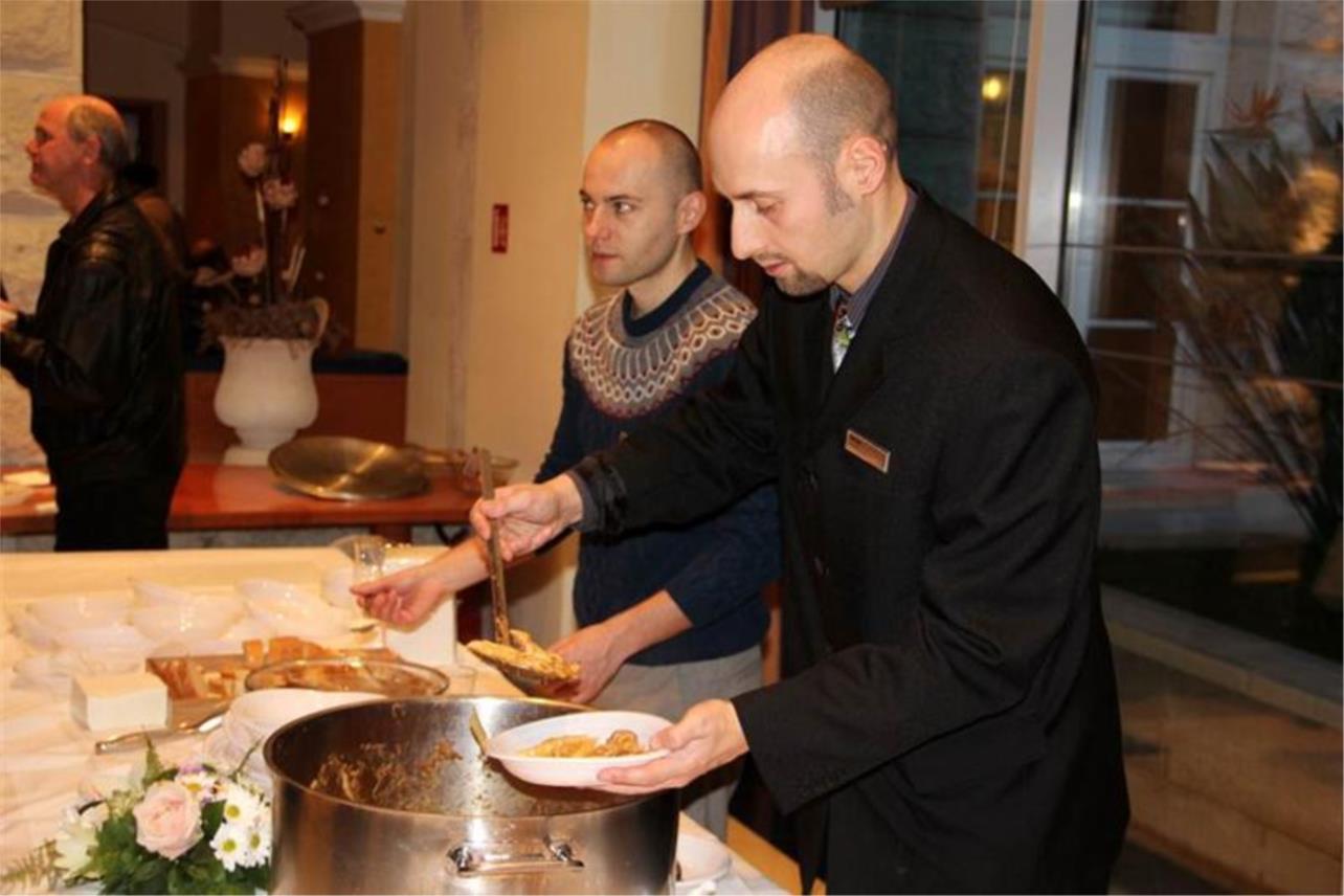 Šporki makaruli u hotelu Hilton 0