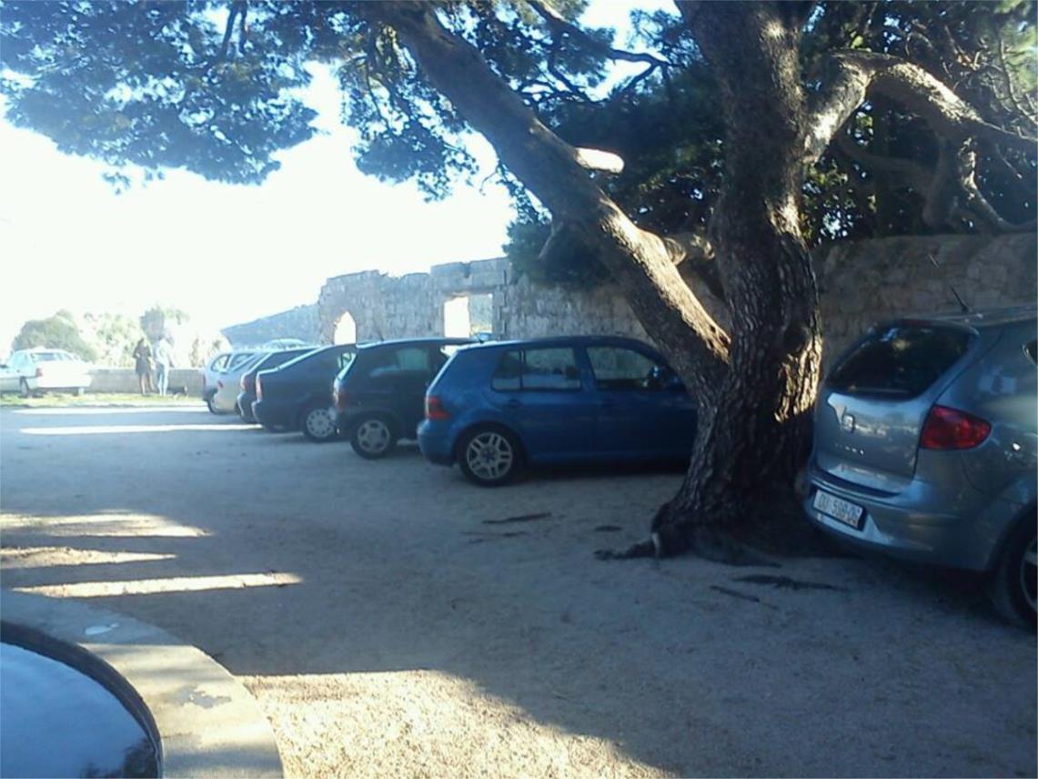 Parking Gradac