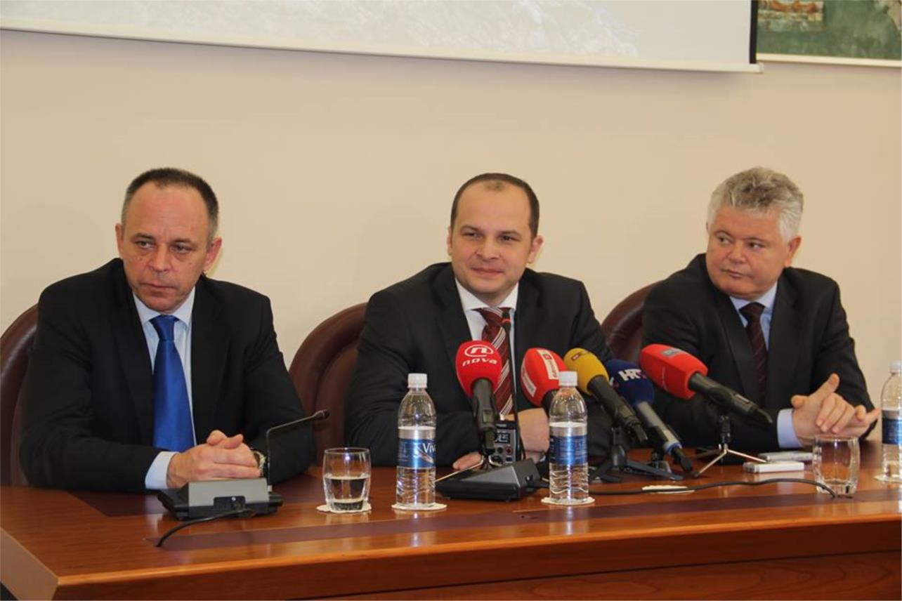 Ministar Hajdaš Dončić