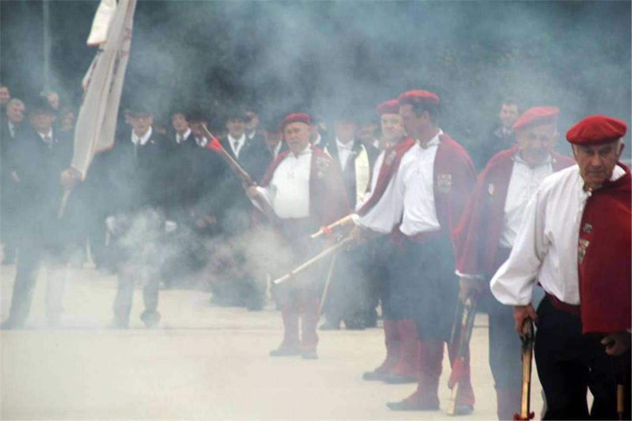 Zatvarane Feste  0