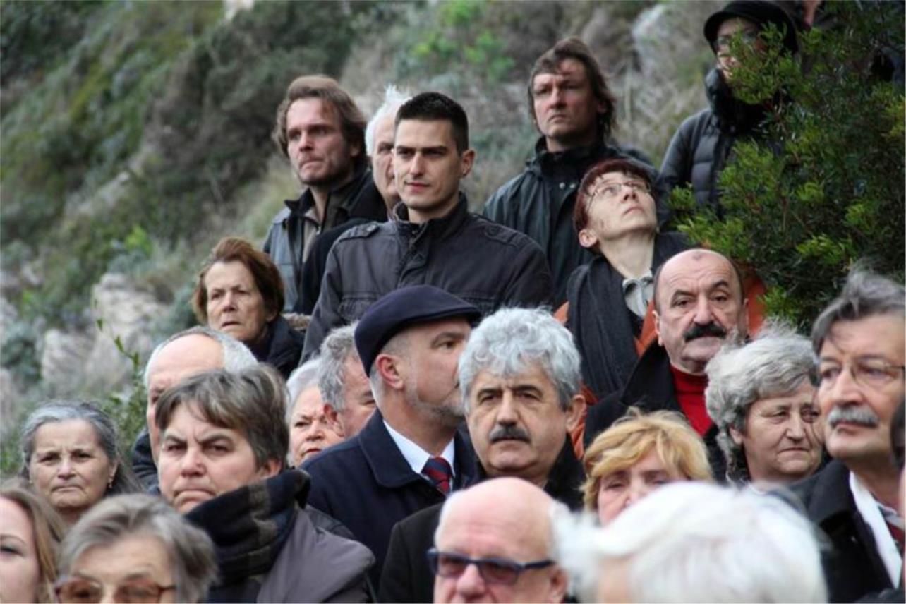 Zatvarane Feste  0