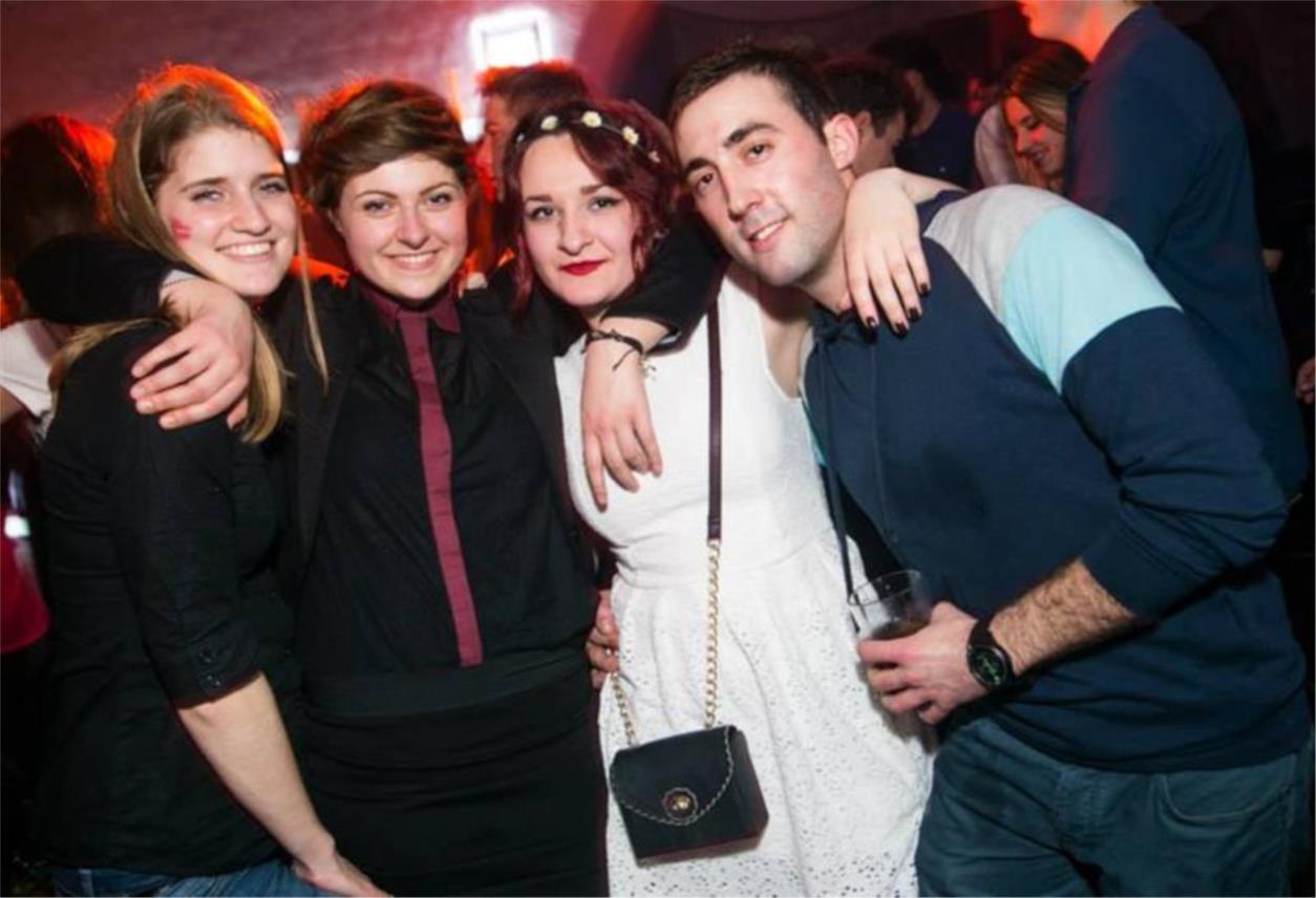 Revelin-trash Party 0
