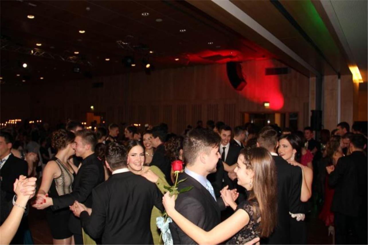Klasična gimnazija-Maturalna 2014 0