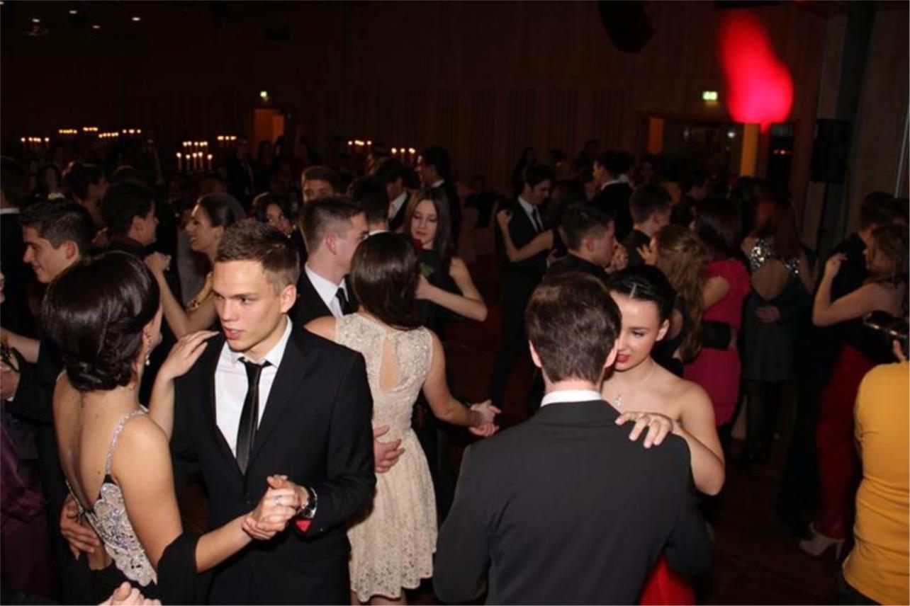 Klasična gimnazija-Maturalna 2014 0