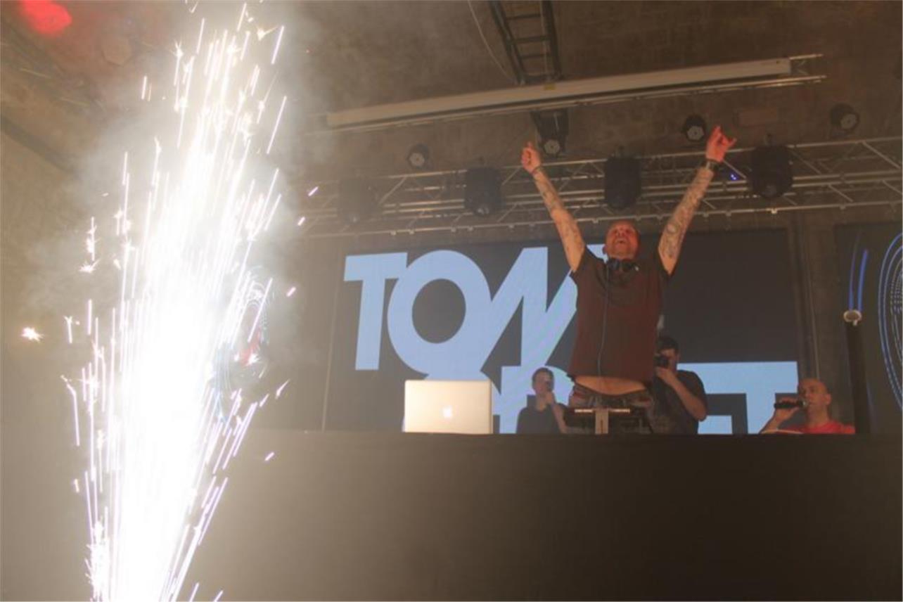 Tomcraft Revelin 0