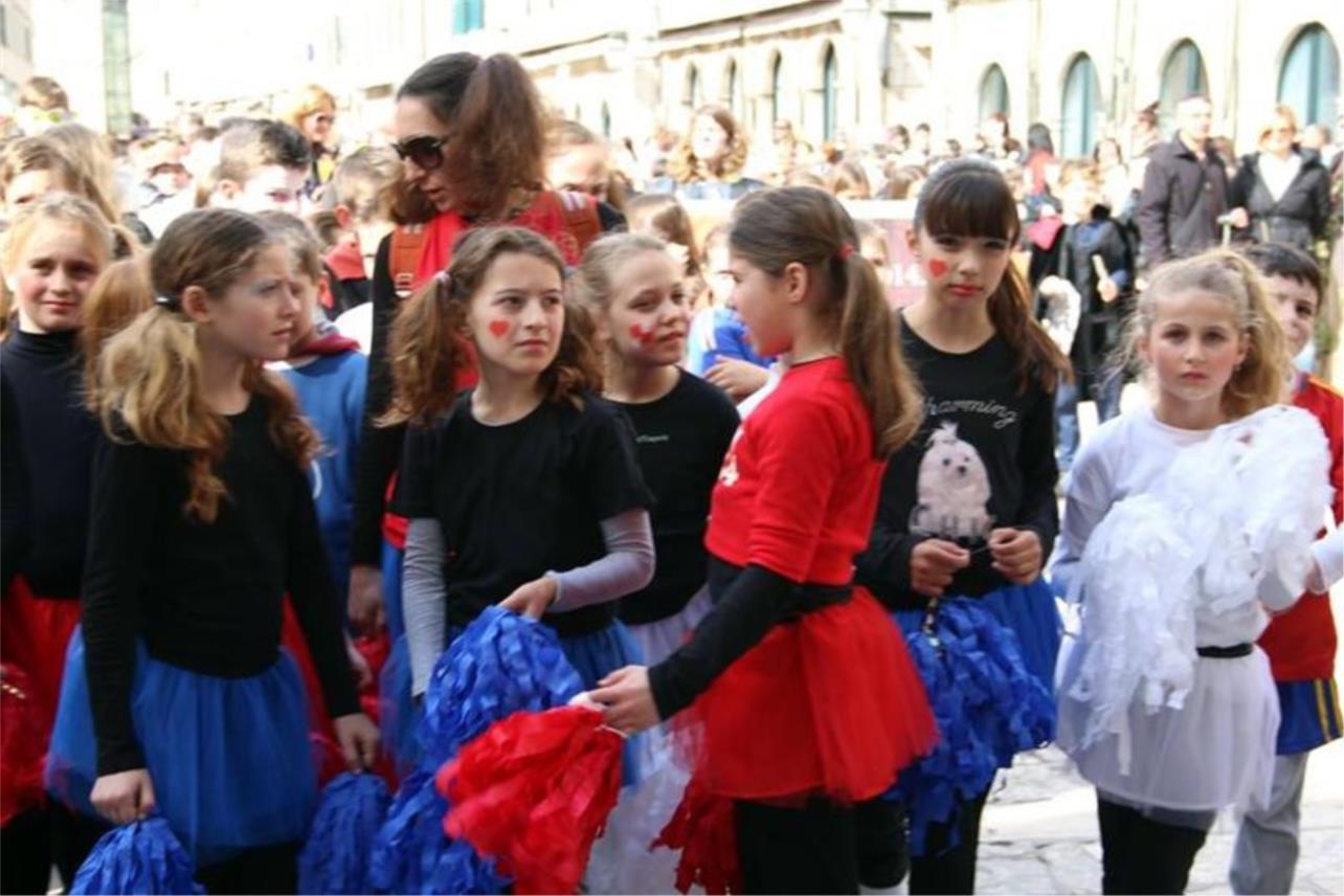 Maškare od 1. do 4. razreda na Stradunu 0