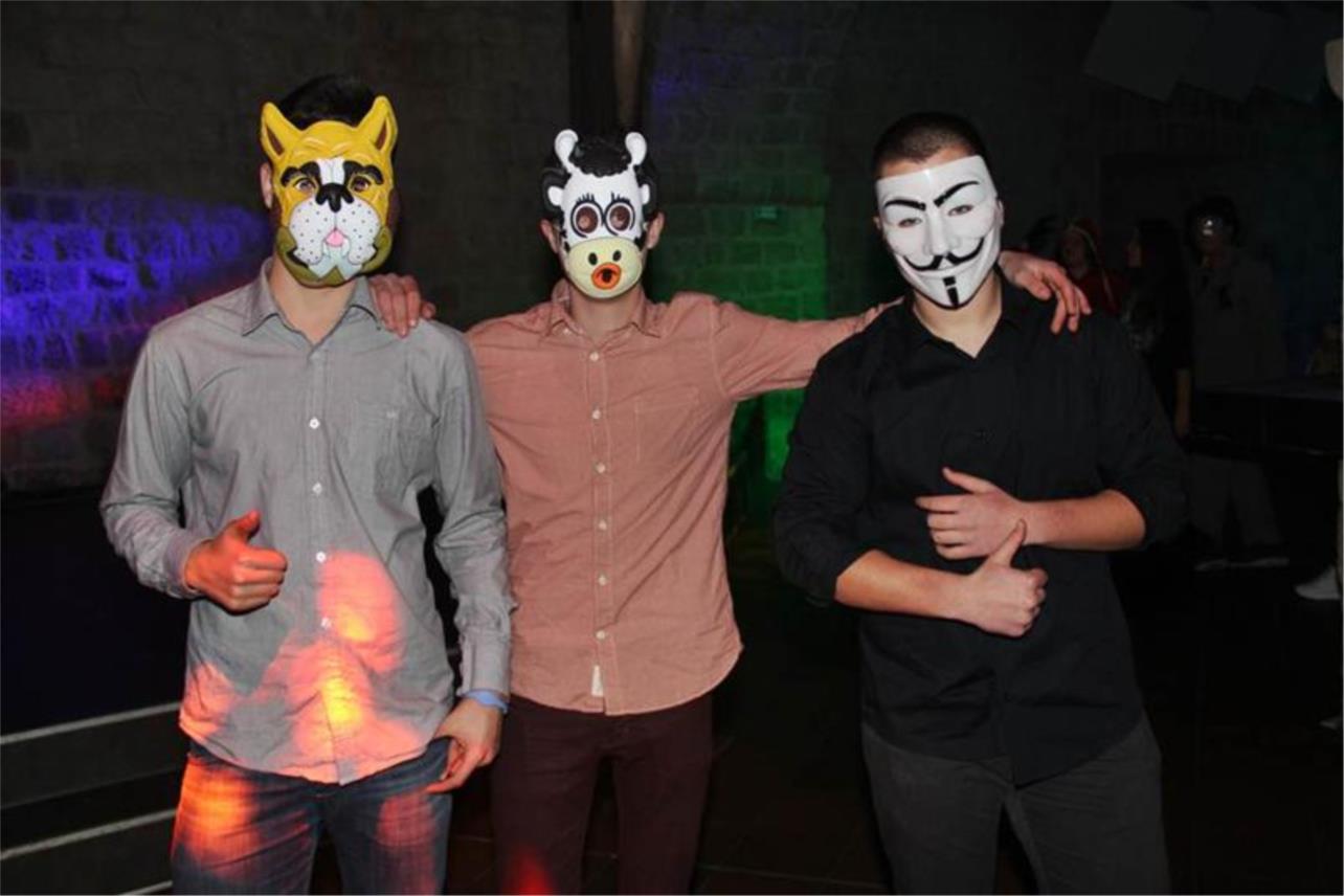 Maskare Revelin 0