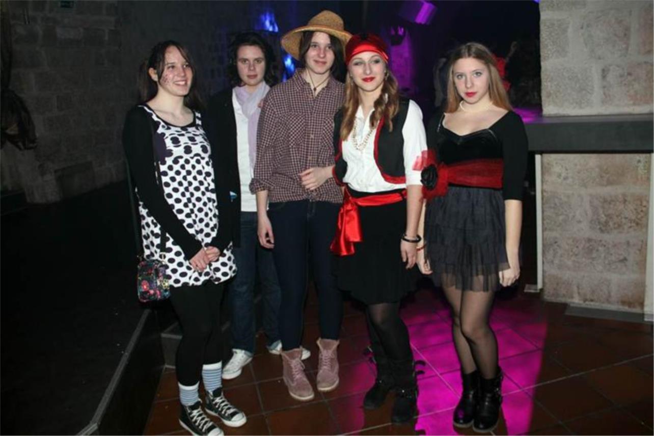 Maskare Revelin 0