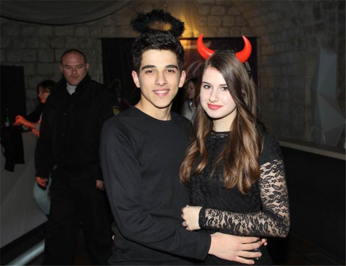 Maskare Revelin 0