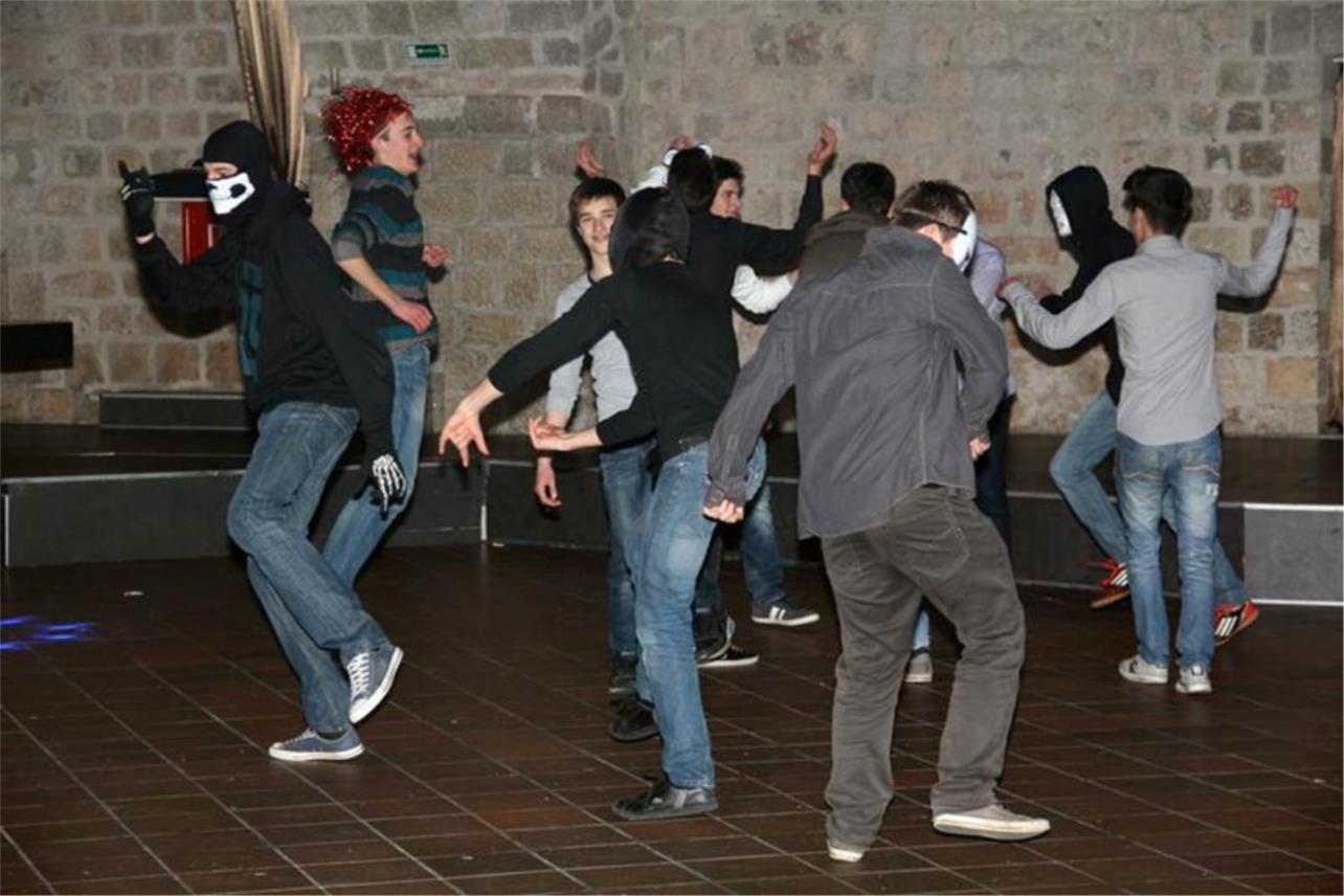 Maskare Revelin 0