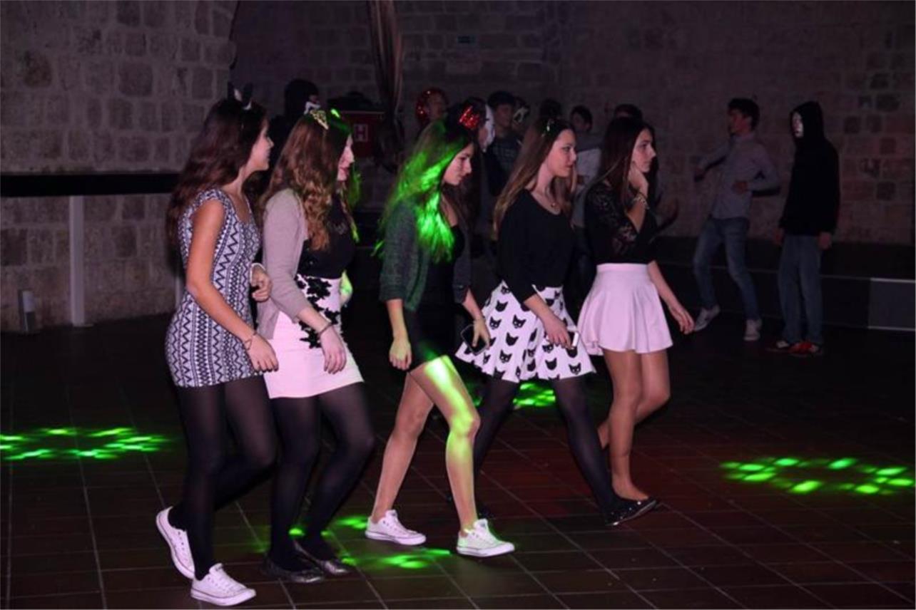 Maskare Revelin 0