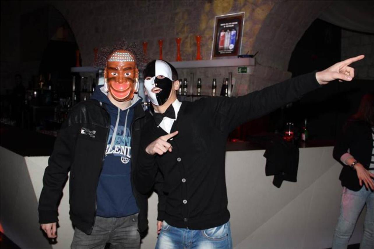 Maskare Revelin 0