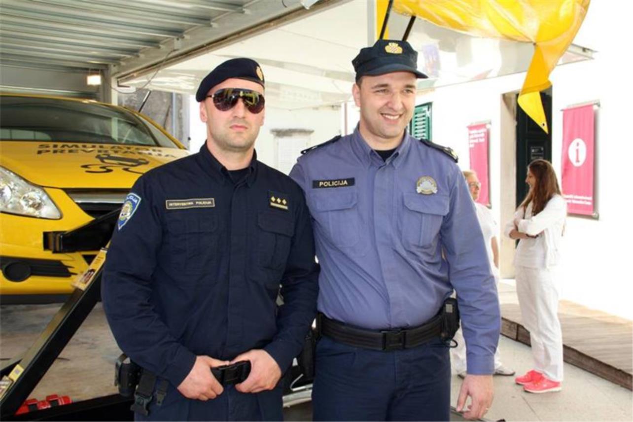Pile policija 0